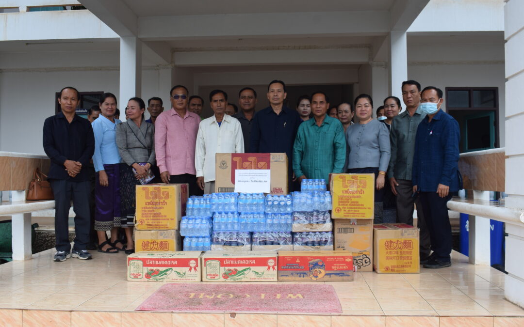ຄະນະປະຈໍາສະພາປະຊາຊົນແຂວງ ມອບເຄື່ອງຊ່ວຍເຫຼືອບັນເທົາທຸກໃຫ້ກັບປະຊາຊົນຜູ້ໄດ້ຮັບຜົນກະທົບຈາກໄພນ້ຳຖ້ວມທີ່ເມືອງທ່າປາງທອງ