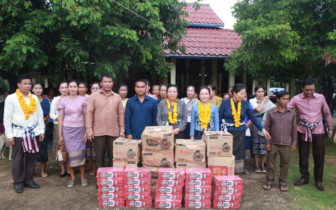 ສະພາແຫ່ງຊາດ ມອບເຄື່ອງຊ່ວຍເຫຼືອຜູ້ປະສົບອຸທົກກະໄພຂອງເມືອງຈຳພອນ ແລະ ເມືອງສອງຄອນ