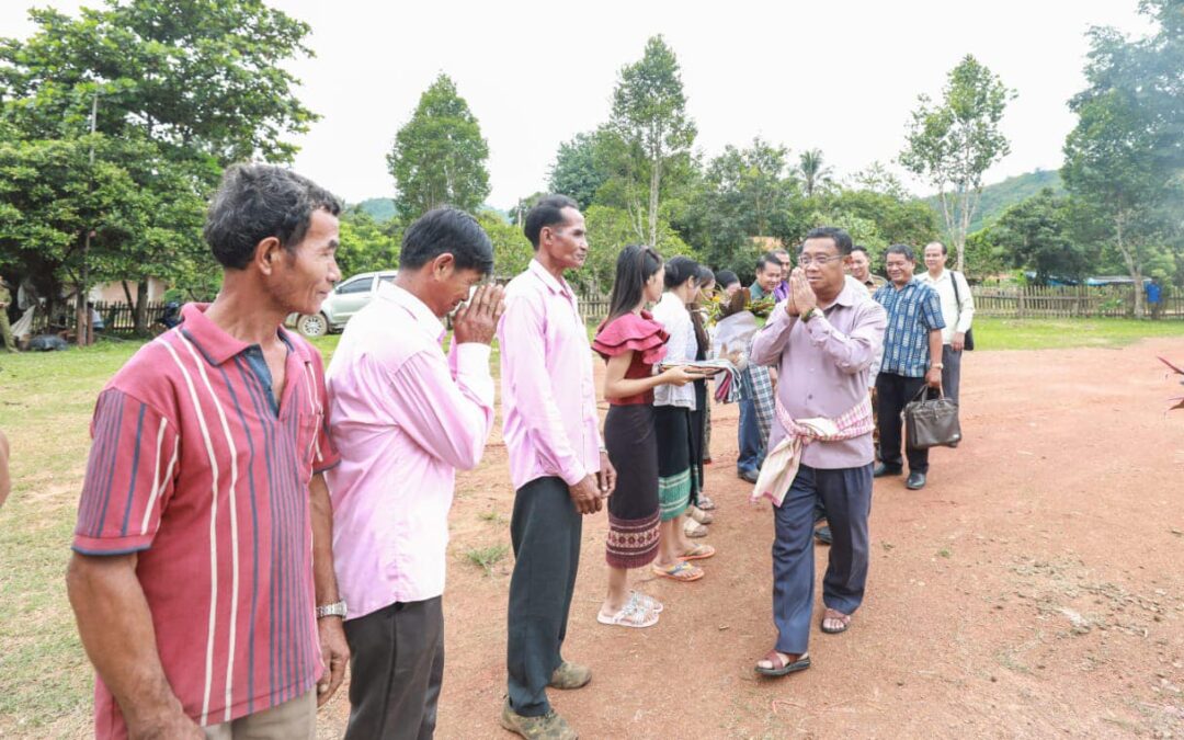 ຮອງປະທານສະພາແຫ່ງຊາດ ເຄື່ອນໄຫວພົບປະພໍ່ແມ່ປະຊາຊົນ ຢູ່ຜາລຽບ ເມືອງປາກລາຍ