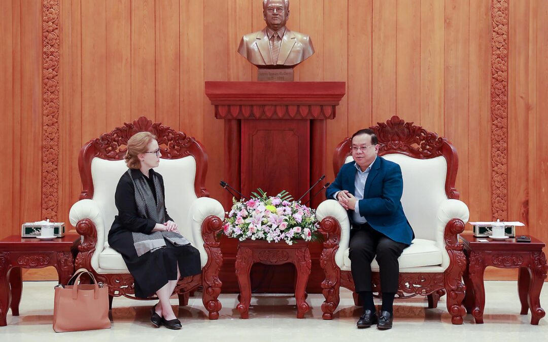 ປະທານກໍາມາທິການການຕ່າງປະເທດ ຕ້ອນຮັບ ປະທານມູນນິທິເອເຊຍ ປະຈໍາ ສ.ອາເມລິກາ