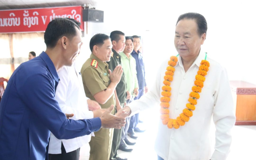 ສຈ. ປອ. ຈະເລີນ ເຍຍປາວເຮີ ເຄື່ອນໄຫວພົບປະຜູ້ມີສິດເລືອກຕັ້ງຢູ່ເມືອງຫີນເຫີບ