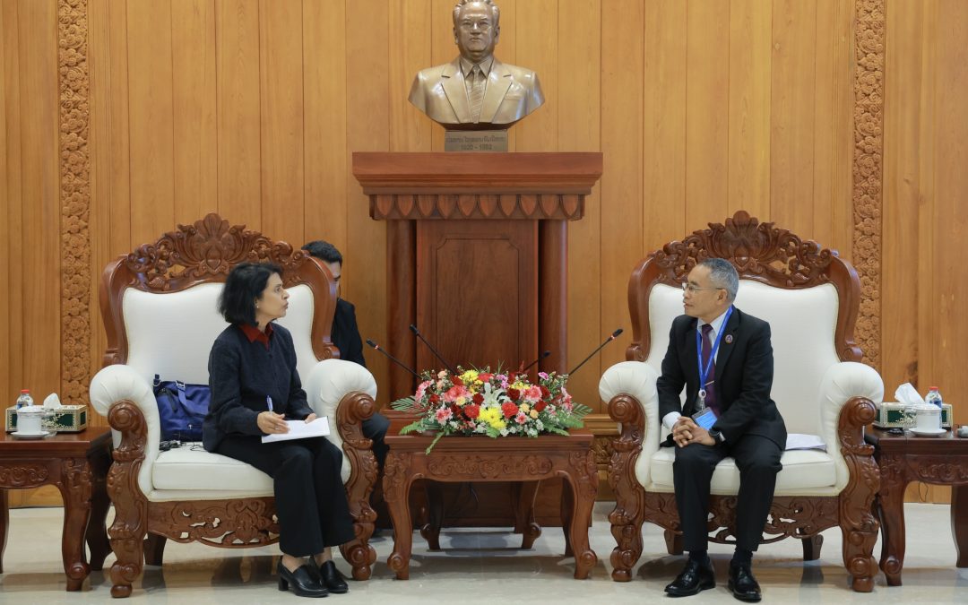 ຮອງປະທານ ກຜງສ ຕ້ອນຮັບຄະນະຜູ້ແທນ IMF