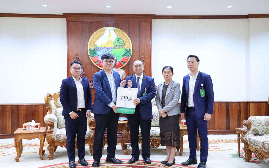 ມອບ-ຮັບເງິນຊຸກຍູ້ກອງປະຊຸມສະໄໝສາມັນເທື່ອທີ 10