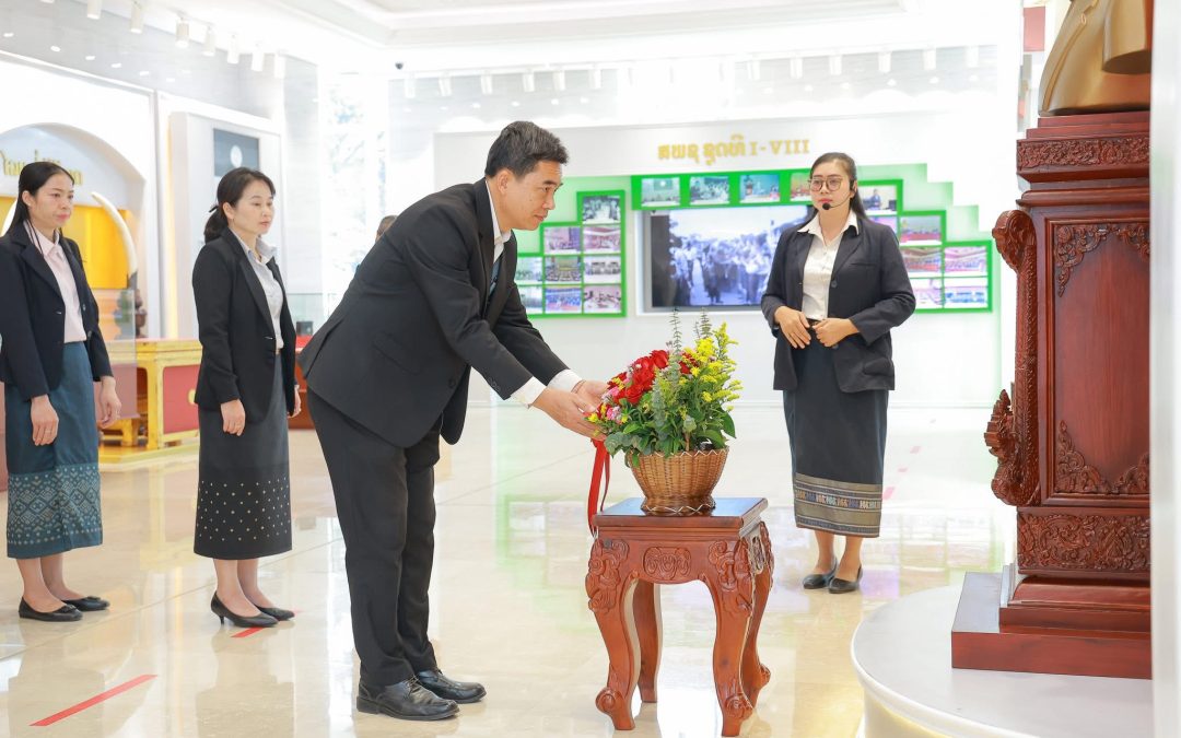 ກົມກວດກາ ແລະ ໂຮງຮຽນ ສີຄຳ ພັດທະນາ ຢ້ຽມຊົມຫ້ອງມູນເຊື້ອ ແລະ ຫ້ອງປະຊຸມໃຫຍ່ ສພຊ