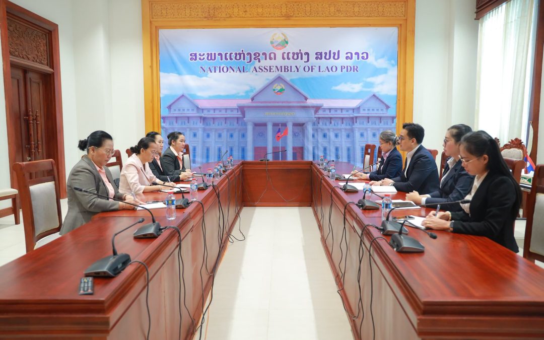 ແລກປ່ຽນບົດຮຽນວຽກງານຫ້ອງມູນເຊື້ອ