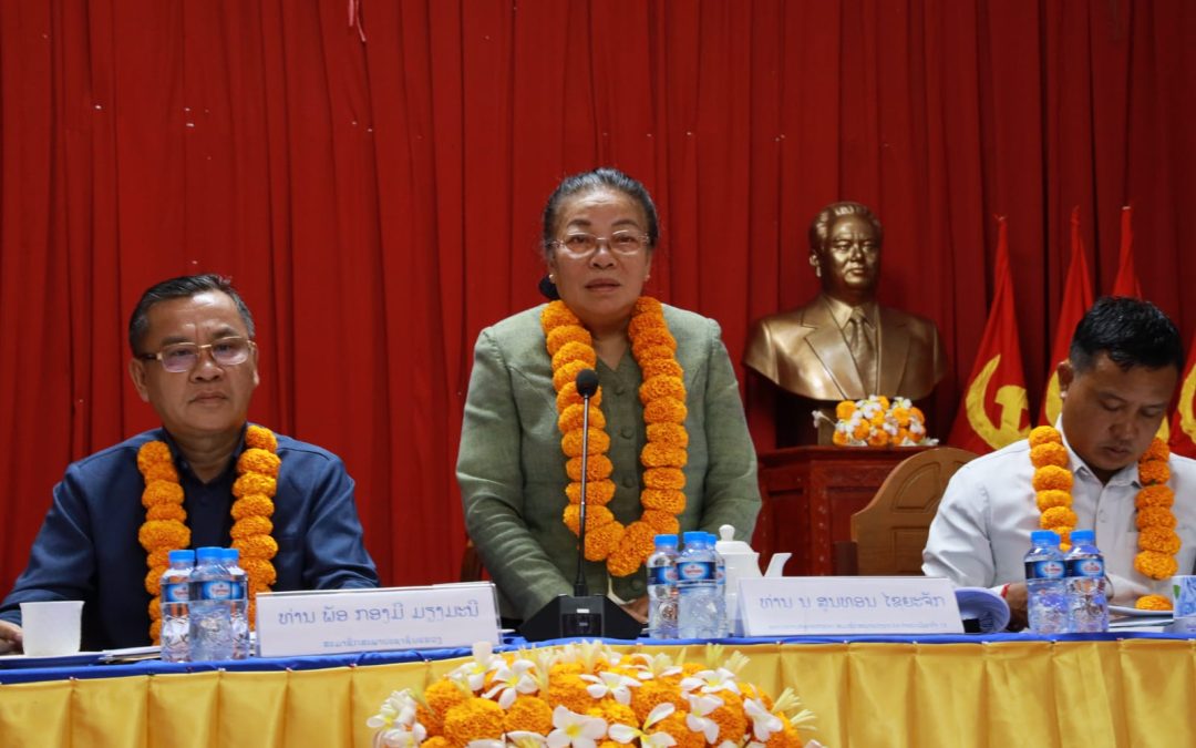ຮອງປະທານສະພາແຫ່ງຊາດ ພົບປະຜູ້ມີສິດເລືອກຕັ້ງຢູ່ເມືອງຊົນນະບູລີ